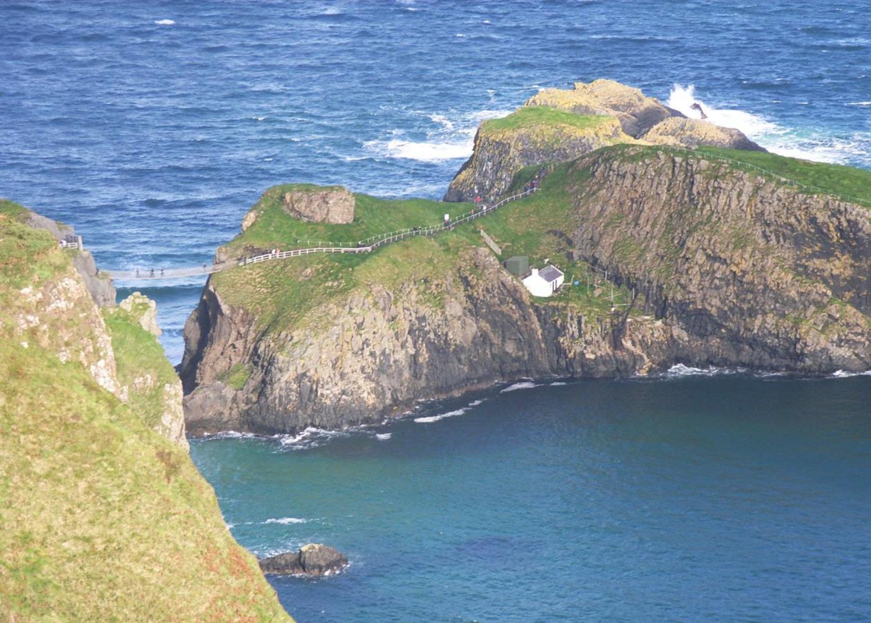 Main Street Cottage, Ballintoy Eksteriør billede